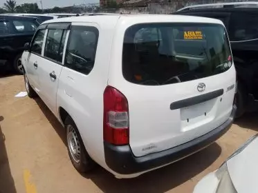 Toyota Succeed 