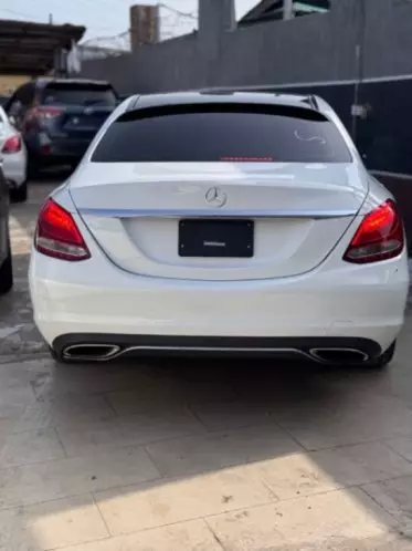 Mercedes-Benz C 300