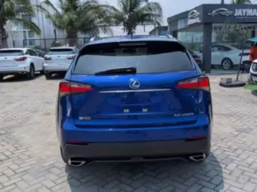 Lexus NX 200