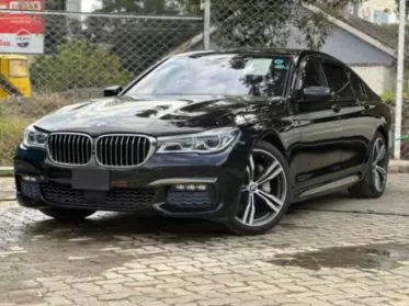 BMW 740