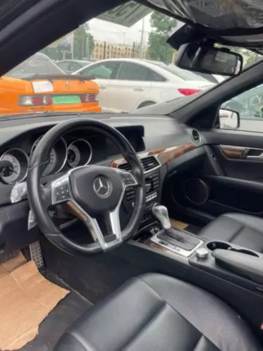 Mercedes-Benz C 300