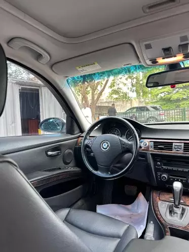 BMW 328i