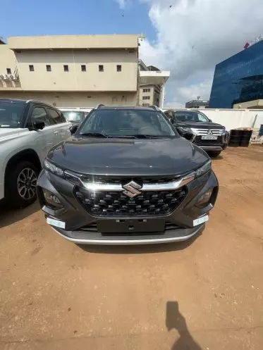 SUZUKI FRONX SUV