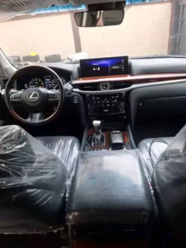 Lexus LX 570