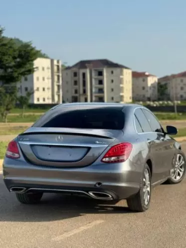 Mercedes-Benz C 300
