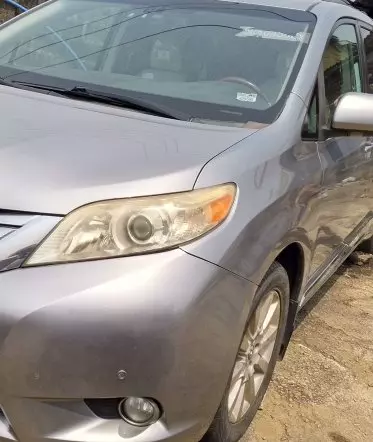 Toyota Sienna