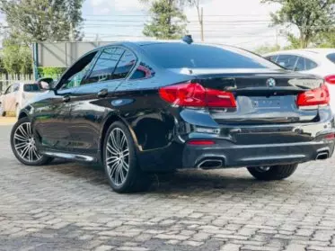 BMW 530i