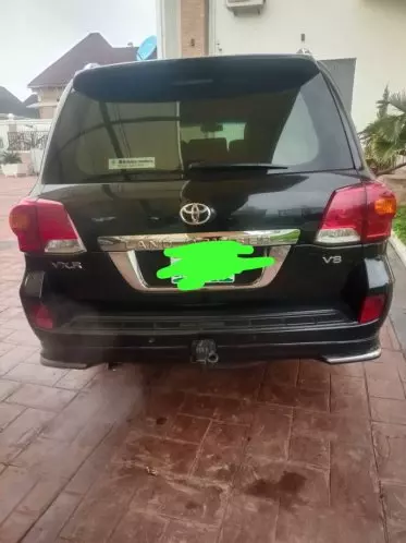 Toyota Land Cruiser V8