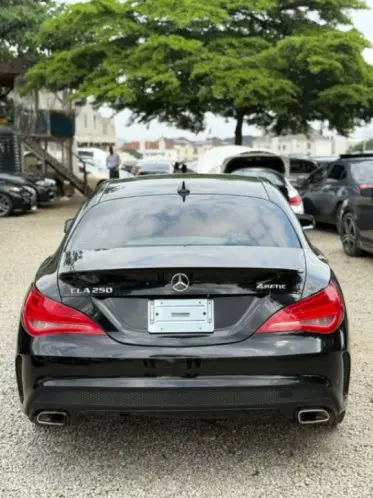 Mercedes-Benz CLA 250