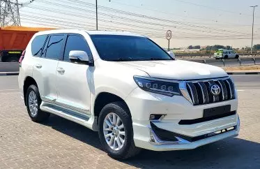 Toyota  Land Cruiser VXR V8