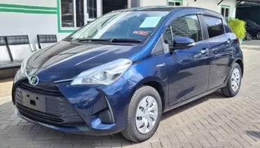 Toyota vitz hybrid