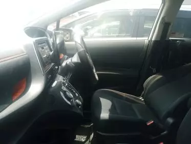 Toyota Sienta Hybrid