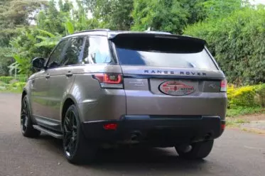 RANGE ROVER Vogue
