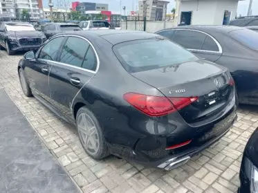 Mercedes-Benz C 300