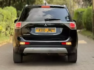 Mitsubishi OUTLANDER