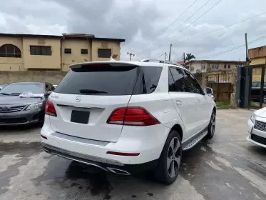 Mercedes-Benz GLE 350