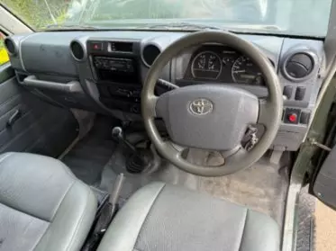 Toyota Land Cruiser Pick Up