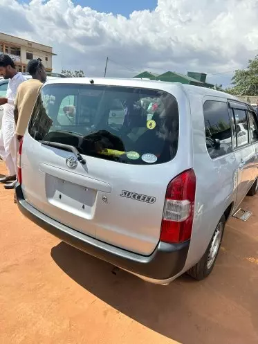 Toyota Succeed