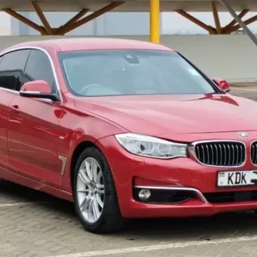 BMW 320i