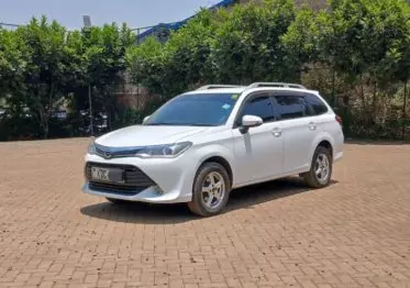 Toyota Fielder 