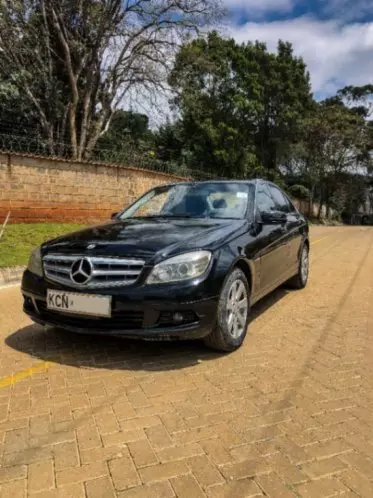 Mercedes-Benz C200