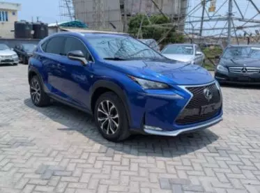 Lexus NX 200