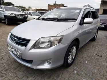 Toyota Fielder 
