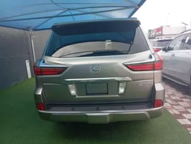 Lexus LX 570