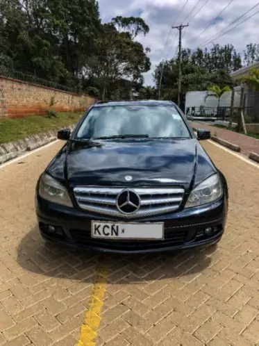 Mercedes-Benz C200