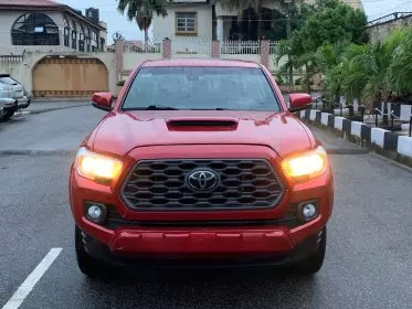 Toyota Tacoma