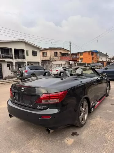 Lexus IS 350