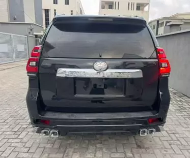 Toyota Landcruiser Prado