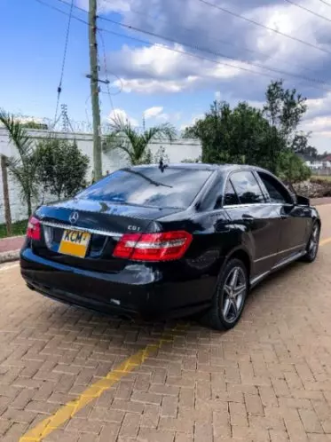Mercedes-Benz E250