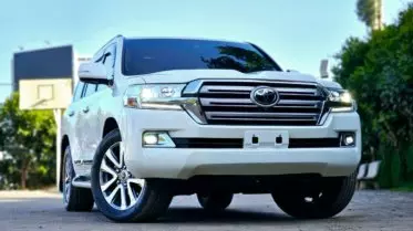 Toyota Land Cruiser V8