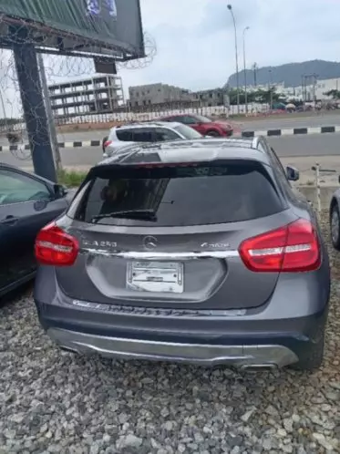 Mercedes-Benz GLA 250