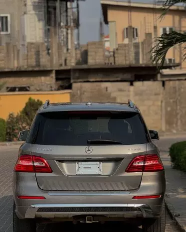 Mercedes-Benz ML 400