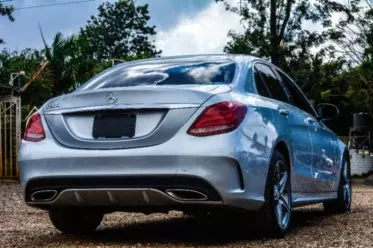 Mercedes-Benz C200