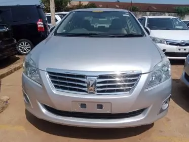 Toyota Premio