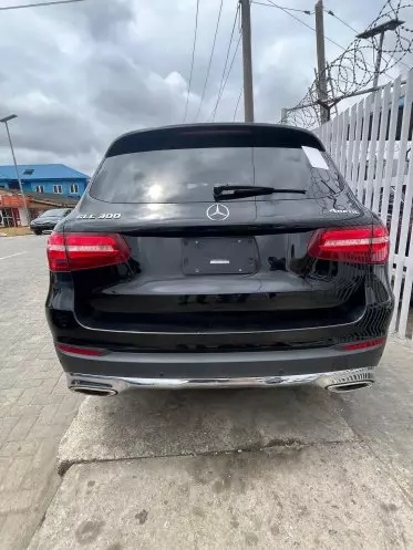 Mercedes-Benz GLC 300