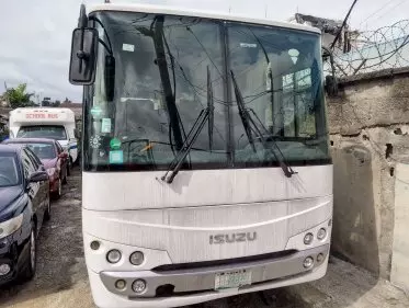 Isuzu Midi