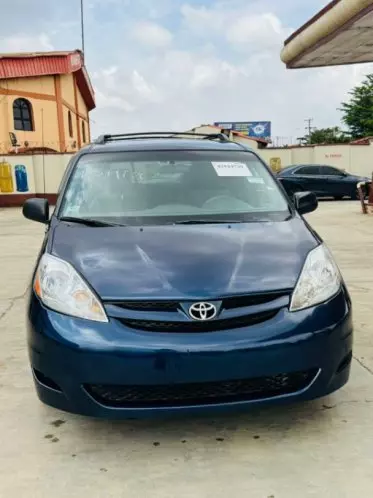 Toyota Sienna