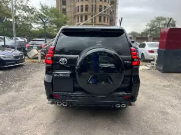 Toyota Landcruiser Prado
