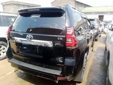 Toyota Landcruiser Prado