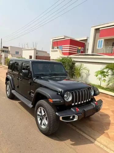 JEEP Wrangler Sahara