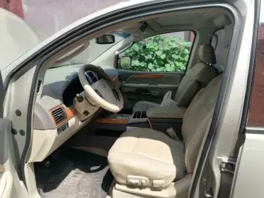 Infiniti QX56