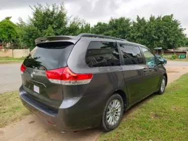 Toyota Sienna