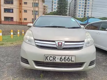 Toyota Isis