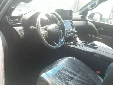 Lexus LX 600