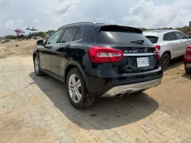 Mercedes-Benz GLA 250