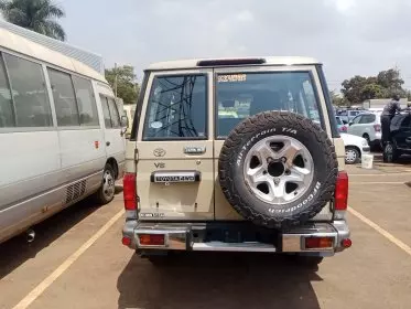 Toyota Land Cruiser